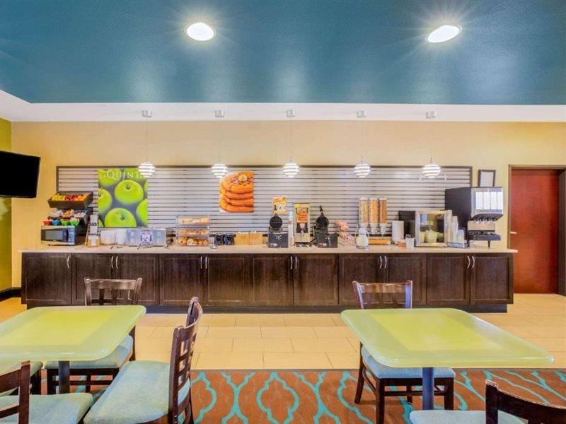 La Quinta By Wyndham Floresville Zewnętrze zdjęcie